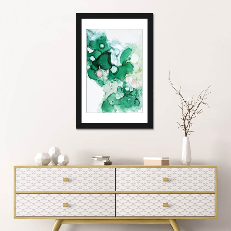 «Green I» par Sana Jamlaney, reproduction sur toile tendue, H 24 po x l 16 po x P 1 po, Papier d'art encadré noir, Blanc