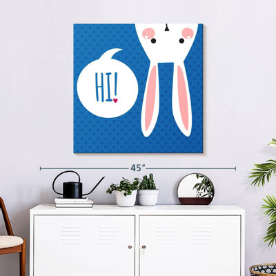 Ashelle saluant lapin