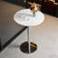 Table de salle à manger compacte et moderne, pierre frittée avec base argentée pour les petits espaces