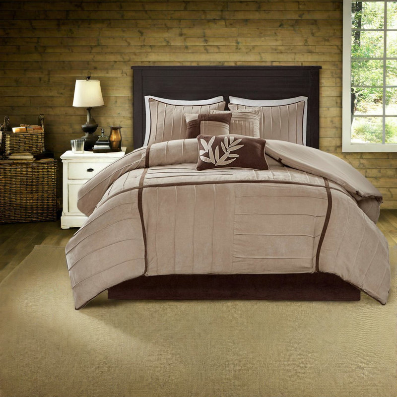 7 Piece Faux Suede Bedding Sets, Polyester Comfort With Modern Design, For Home