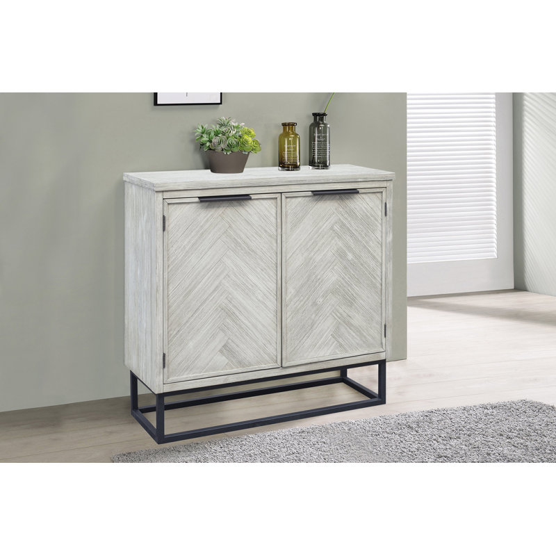 Armoire de cour Aspen (2 portes), 39" H x 41" W x 15" D, Chêne blanc