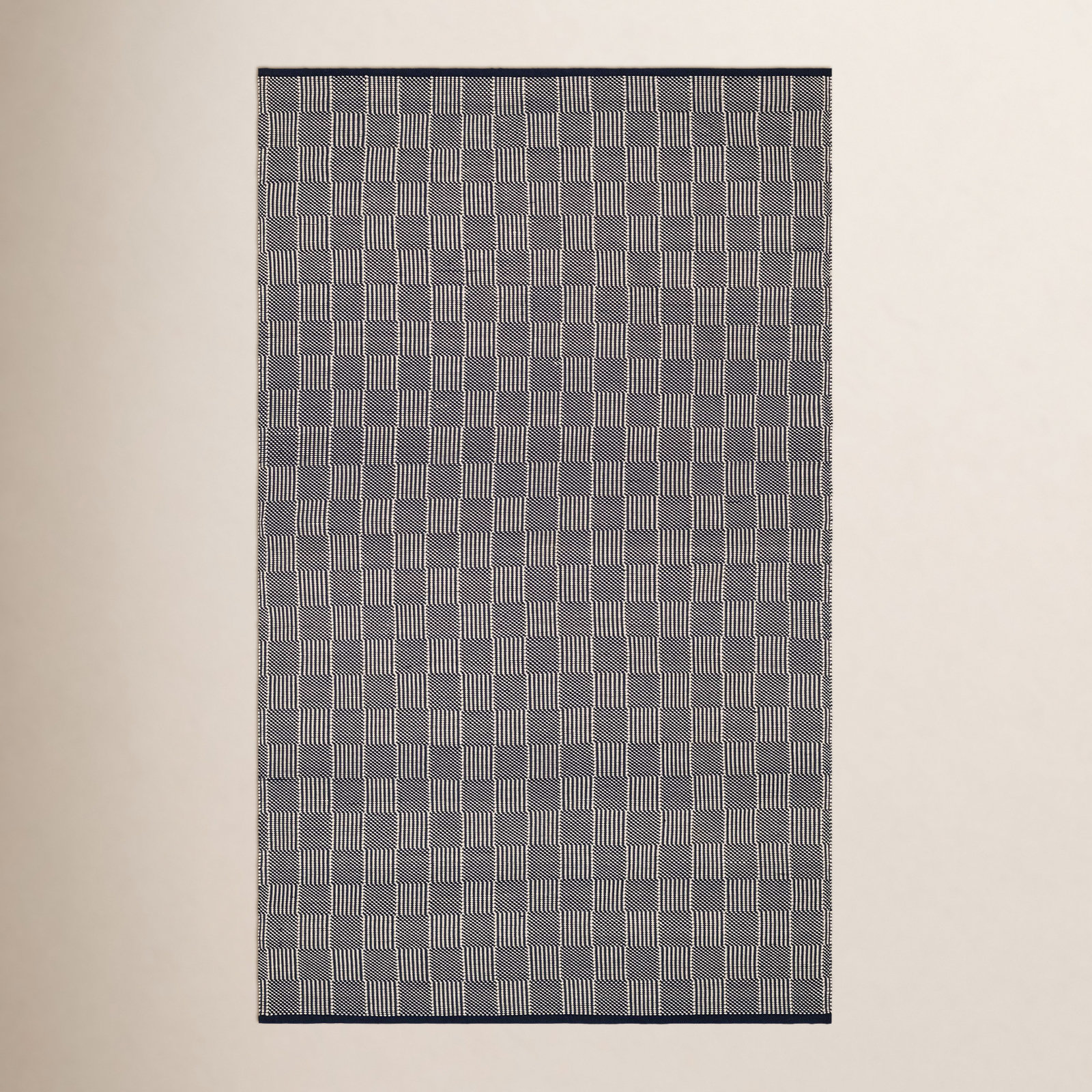 Squares Handmade Navy Indoor/Outdoor Rug, Rectangle 5' x 8'