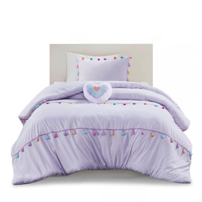 Tassel Comforter Set With Heart Shaped Throw Pillow