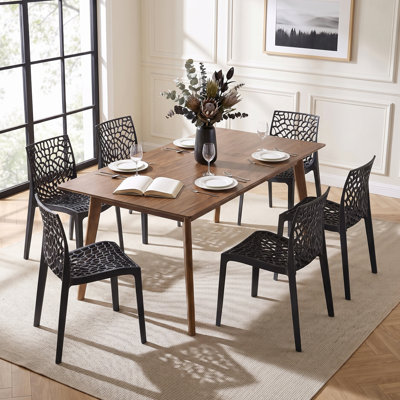 Chaise de salle à manger empilable, sans assemblage, résistante aux intempéries, avec dossier respirant, idéale pour balcon, jardin, bistro ou cuisine.