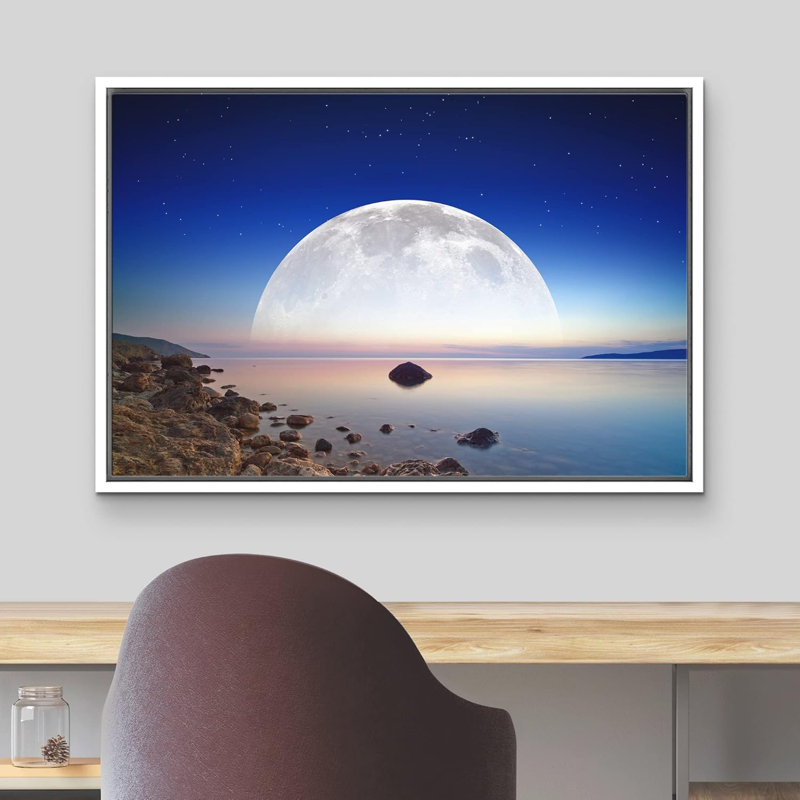 Lune côtière se levant au-dessus de l'océan, horizon, nature, photographie de paysage, art moderne, rustique