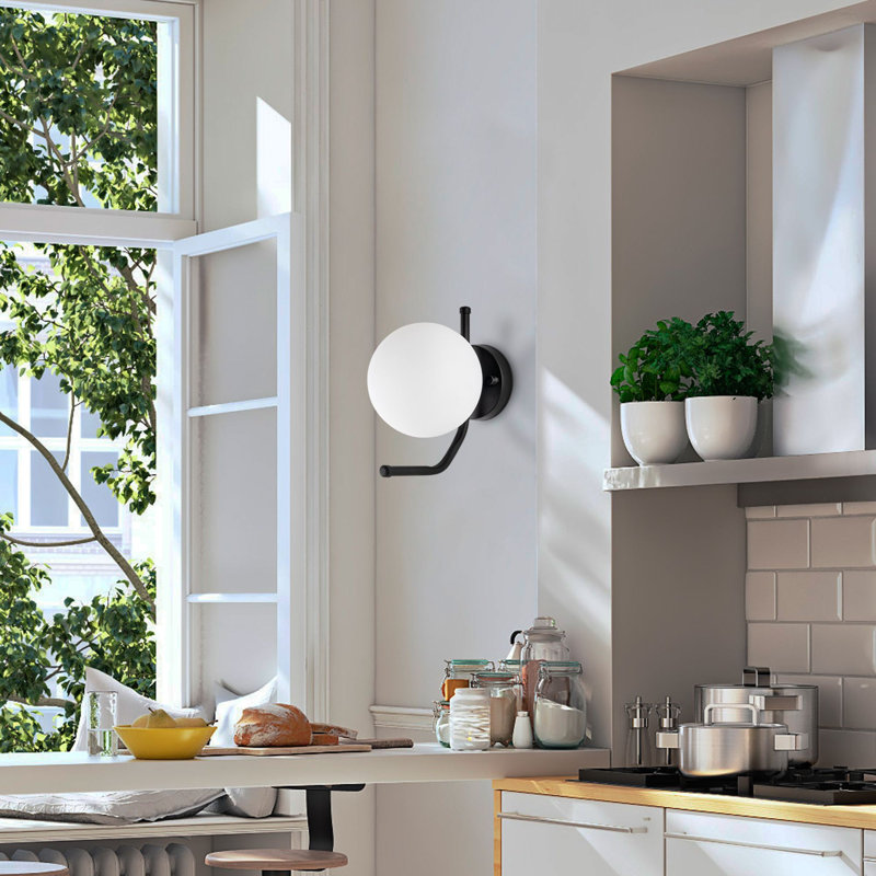 Élégante lampe murale noire, corps en métal avec capuchon en verre, 5,9 x 8,7 x 9,1 pouces | Douille E14, 40 W maximum (ampoule non incluse) | Design moderne, parfait pour le salon, la chambre à coucher et le bureau, classé IP20
