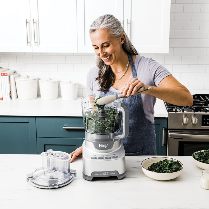 Ninja® 12-Cup Professional XL Food Processor with Chopping, Slicing/Shredding, Puree, & Dough Functions, 2 Blades & 2 Discs, Feed Chute/Pusher