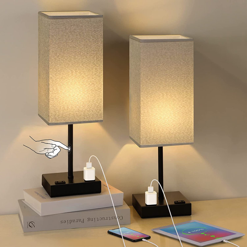 Lampe de table USB en métal Yarnall