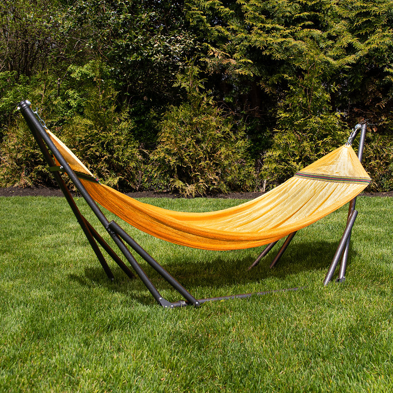Hamac de camping portatif Govan avec support, Jaune, L 116 po x l 33 po x H 39 po
