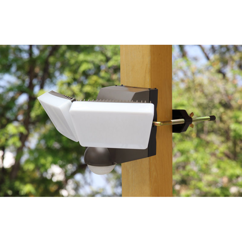 LED Battery Powered Outdoor Security Flood Light,  Bronze