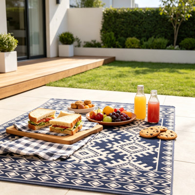 Tapis de patio extérieur en polypropylène réversible 9 pi x 18 pi, tapis de camping portable pliable imperméable avec sac de transport et boucles de fixation de coin