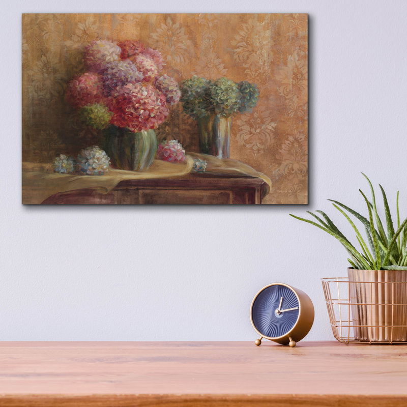 «Winter Hydrangea» par Danhui Nai, art mural en verre acrylique, H 12 po x l 16 po x P 0,13 po