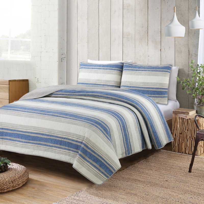 Bolivar Polyester Striped Quilt, King Quilt + 2 Shams