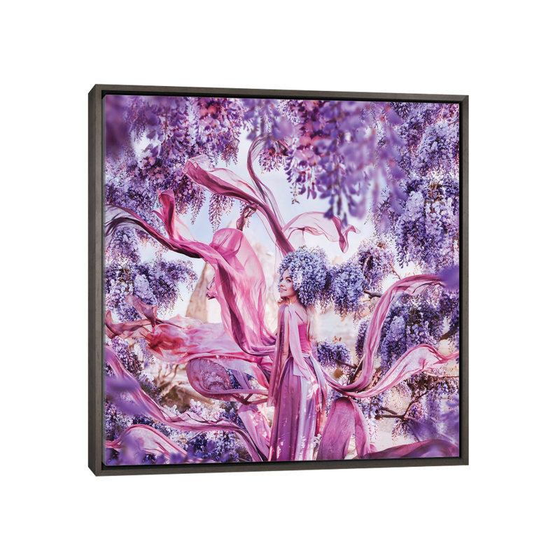 Impression de photo « Wisteria Hysteria » par Hobopeeba, Toile encadrée de bois rustique foncé, Pas de tapis