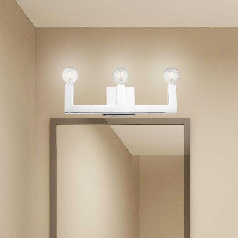 Éclairage pour meuble-lavabo à 3 lumières à intensité variable Zacari, Chrome poli
