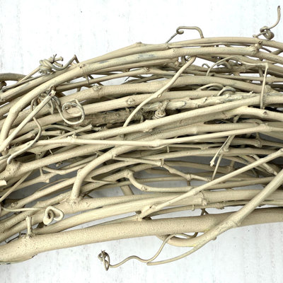 Painted Grapevine Wreath: 18" - Hay