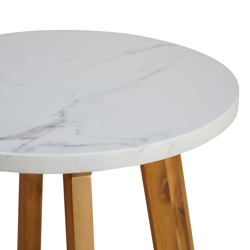 Table d'appoint ronde 18 po avec base en bois massif et plateau de table en béton Alton - Patio et jardin