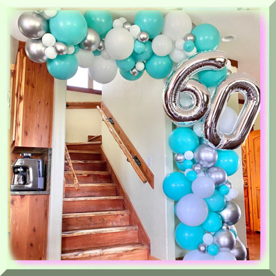 Emerald Green Number 11 Balloon 40-inch Celebration Kit