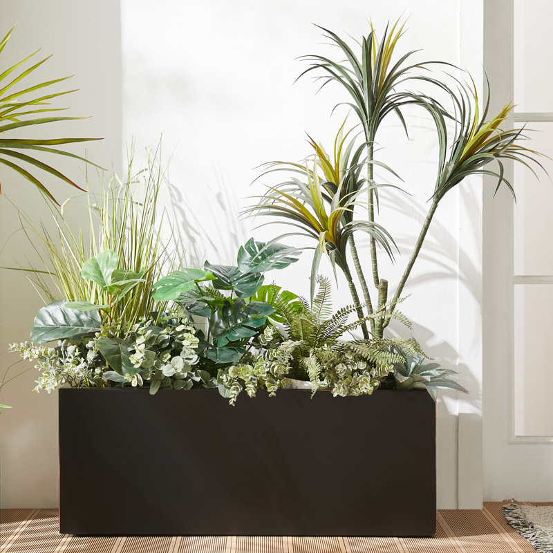 Boîte à fleurs Tormund, H 15 po x l 38 po x P 15 po, Noir / bordure dorée