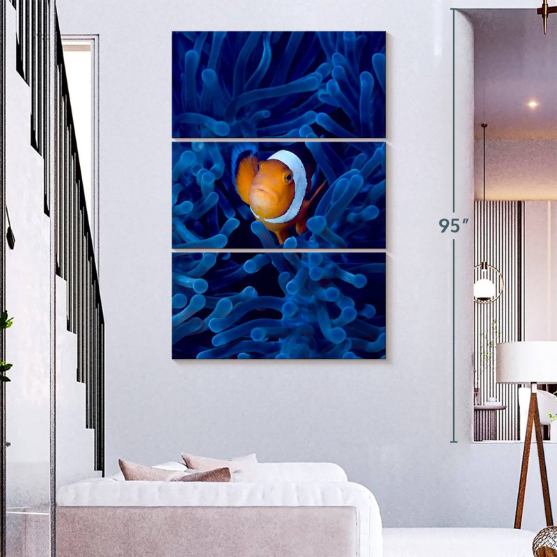 Poisson-clown Brampt Blue Anemone, H 74 po x l 48 po