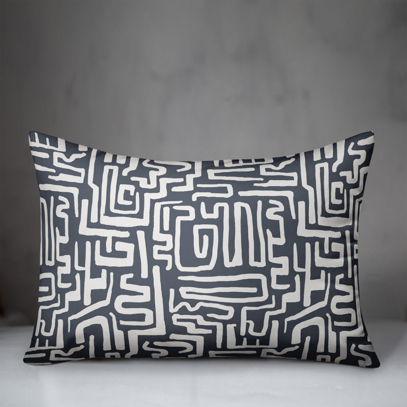 Coussin extérieur bleu marine Wiggly Shapes, H 18 po x l 25 po, Ardoise