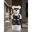 Statue d'ours streetwear stylée, corps massif et accents de croix-1938410345-1938410348-1938410349