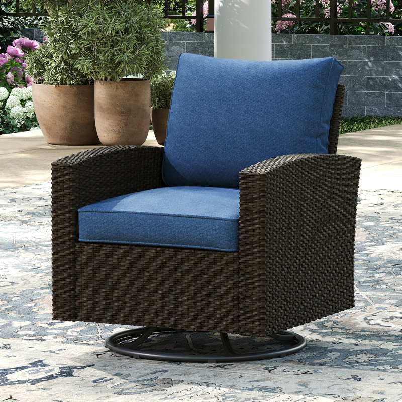 Chaise pivotante d'extérieur en rotin, Bleu