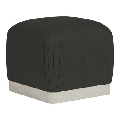 Nola Ottoman