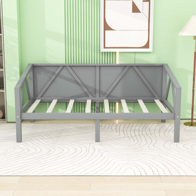 Elegant and Sturdy Daybed with Multi-Functional Design and Additional Storage Space for Modern Living