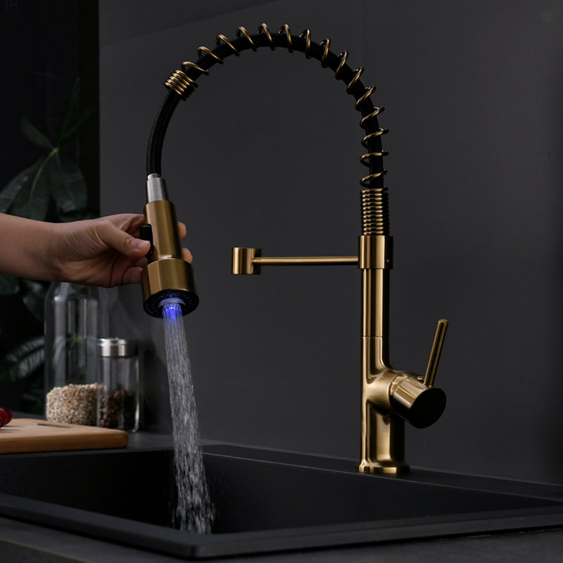 Robinet de cuisine commercial à DEL avec douchette rétractable et robinet d'évier de cuisine à poignée simple, Doré