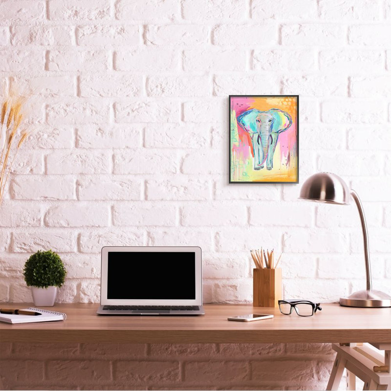 Éléphant coloré avec fond abstrait de couleur pastel par Jennifer McCully-impression d’art graphique
