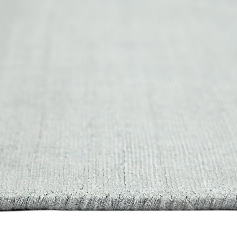 Silver Handmade Reversible Viscose Area Rug 4' x 6'