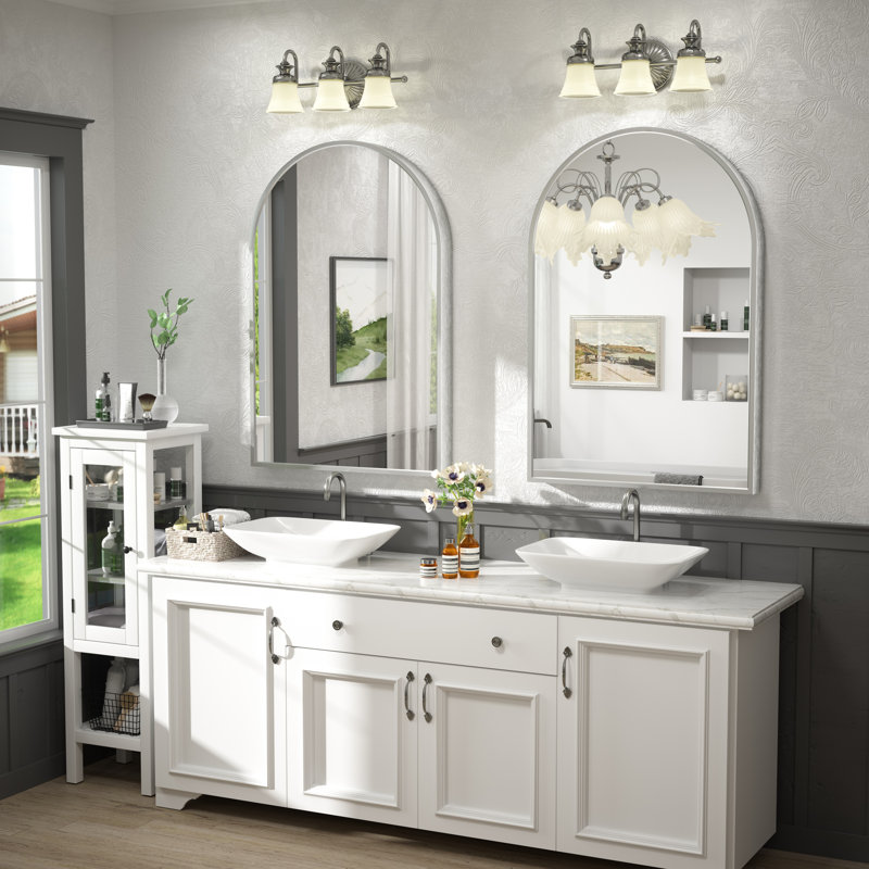 Miroir mural Amara, 36 po x 24 po, Argent brossé