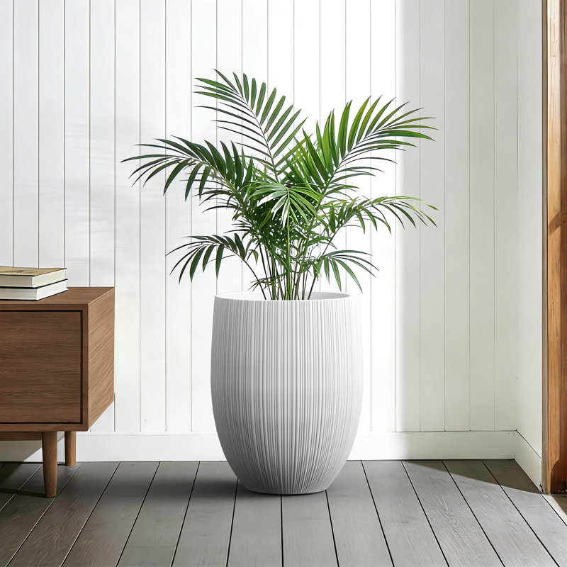 Grand pot à fleurs rond en forme de baril de 17 po en béton blanc perlé avec trous de drainage, intérieur amélioré