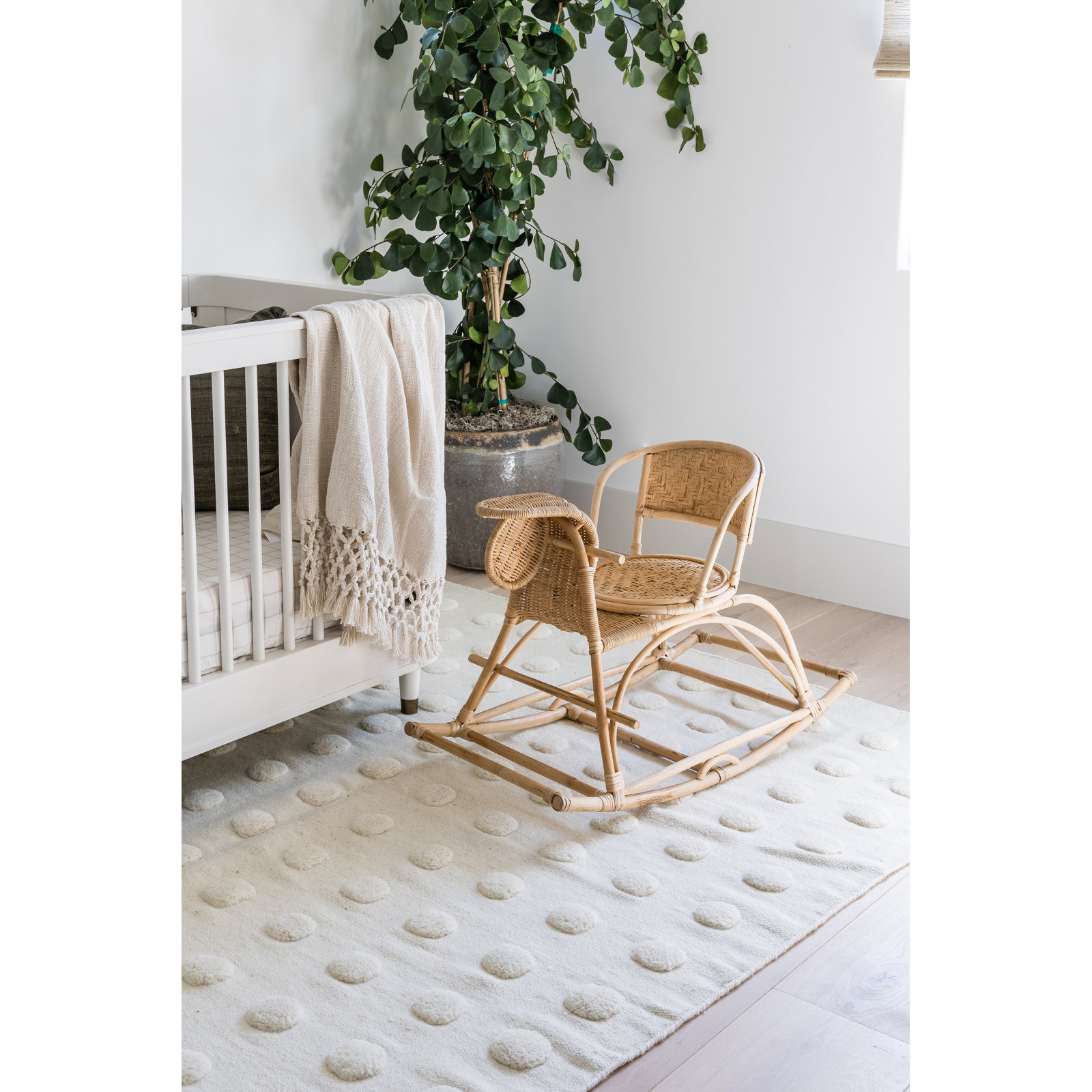 Virginie Beige Hand-Woven Wool Rug, Rectangle 8' x 10'