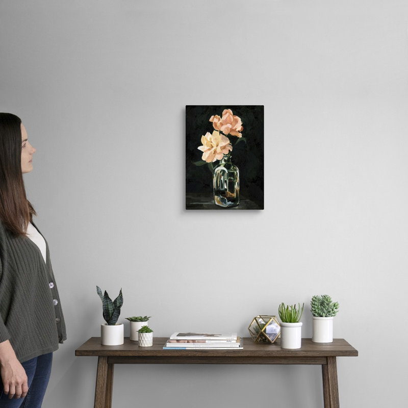 Reproduction d’art sur toile, "Dark rose arrangement II" par Emma Caroline, Toile tendue, H 16 po x l 12 po x P 1,25 po