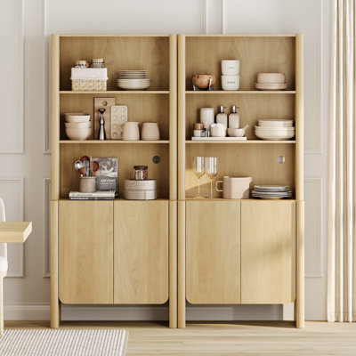Bibliothèque française moderne à 5 niveaux avec armoire de rangement et tablettes ouvertes, bibliothèque de 72,6 po de hauteur avec portes incurvées douces, grand présentoir de rangement de 63 po pour mur multimédia de salon, chêne