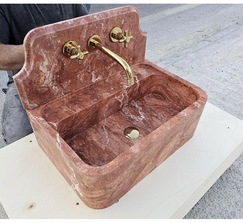 Lavabo cannelé à la main en onyx rose: lavabo de salle de bain en pierre sur mesure