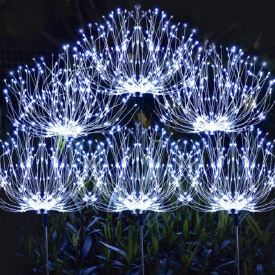 Ensemble de lumières DEL blanches à basse tension intégrées à énergie solaire