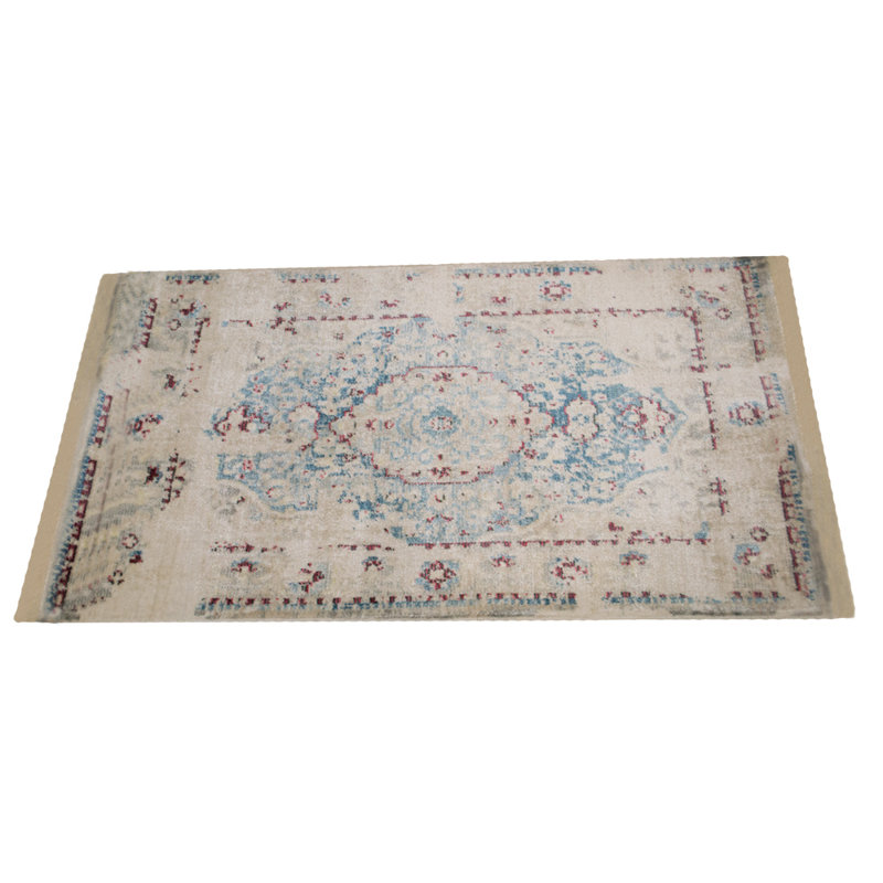 Tapis ivoire / bleu oriental en polyester tissé à la machine 1 pi 8 po x 2 pi 10 po Oriental