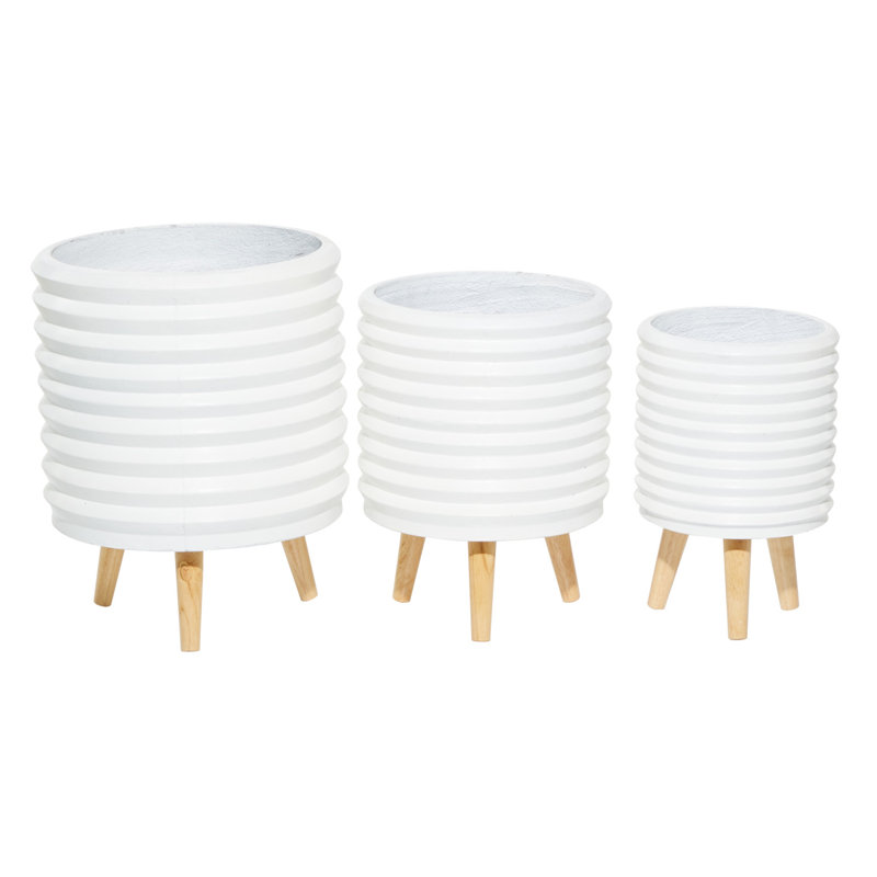 Cosmoliving By Cosmopolitan Set Of 3 White Wood Planter 14", 16", 18"H, White