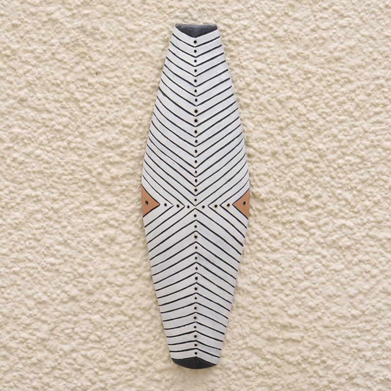 Sculpture bouclier bamun en bois africain