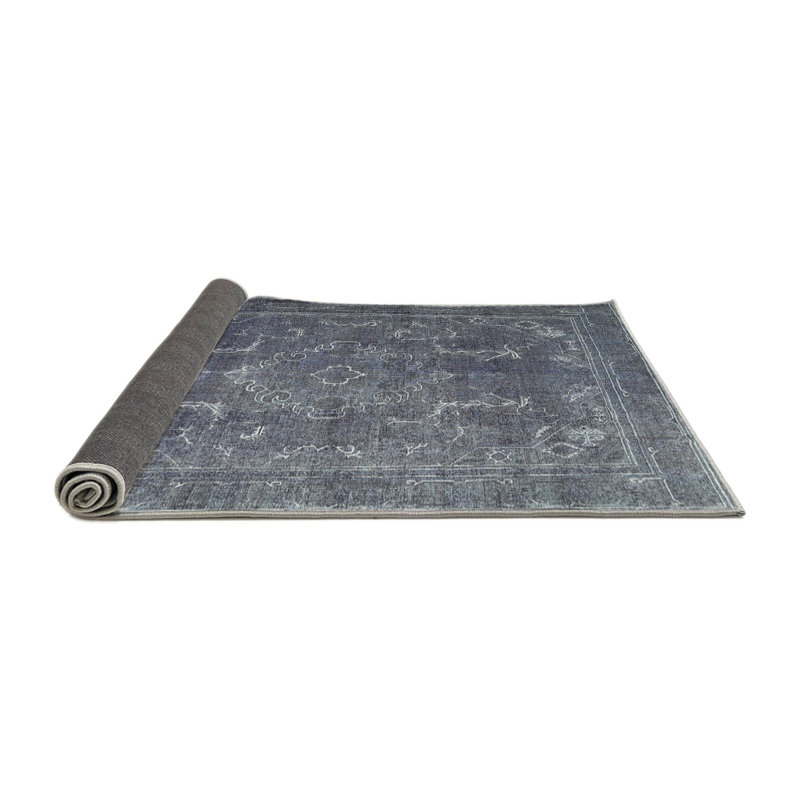 Tomeny Performance Wool Oriental Indoor Rug, Round 3'