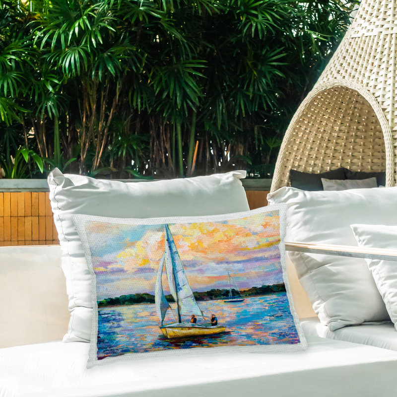 Coussin d'extérieur à imprimé moderne moderne Voilier par Jeanette Vertentes