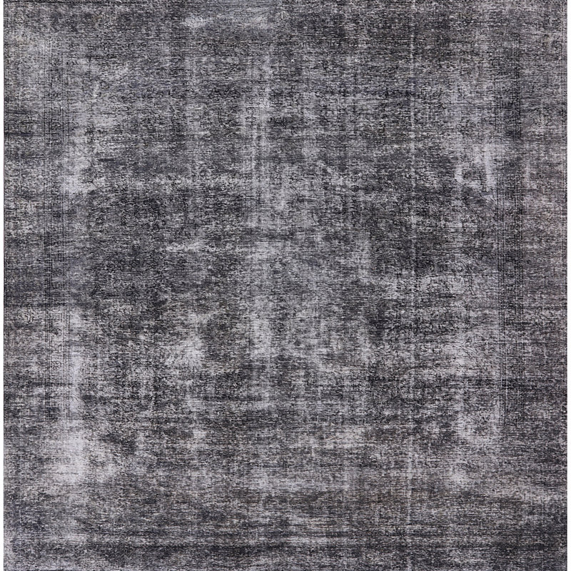 Tapis gris, Carré 8 pi