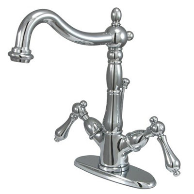 Heritage Single Hole Bathroom Faucet with Drain Assembly