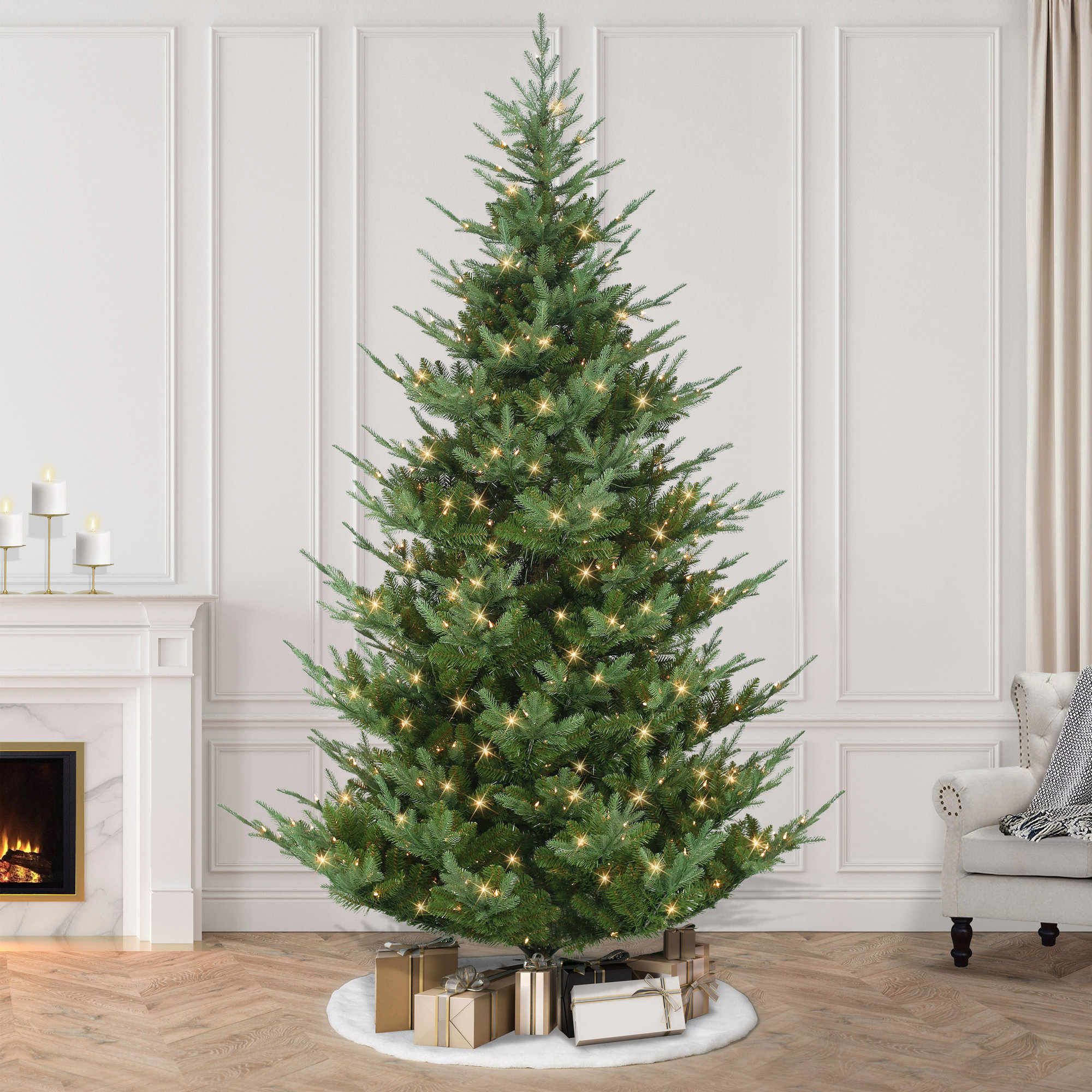 Gracijus Lighted Christmas Tree