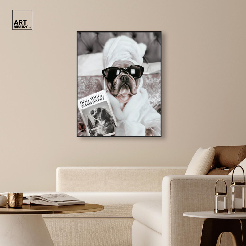 «Stay Glam Dog» par Art Remedy, cadre noir, 36 x 45, H 46 po x l 37 po, Cadre noir