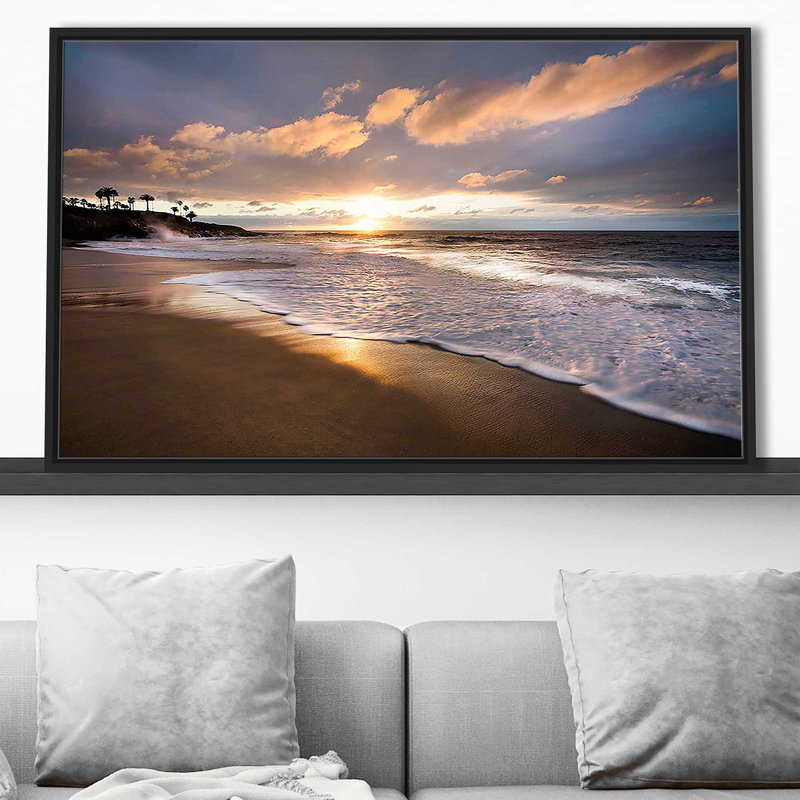«Sunset Beach» par Danita Delimont - photographie, Cadre flottant noir, H 21,5 po x l 33,5 po x P 2 po