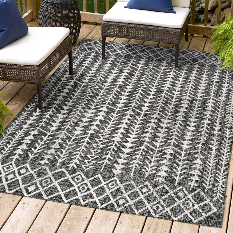 Yosemite Bohemian Geometric Black/Ivory Indoor/Outdoor Rug, Rectangle 5'2" x 7'5"